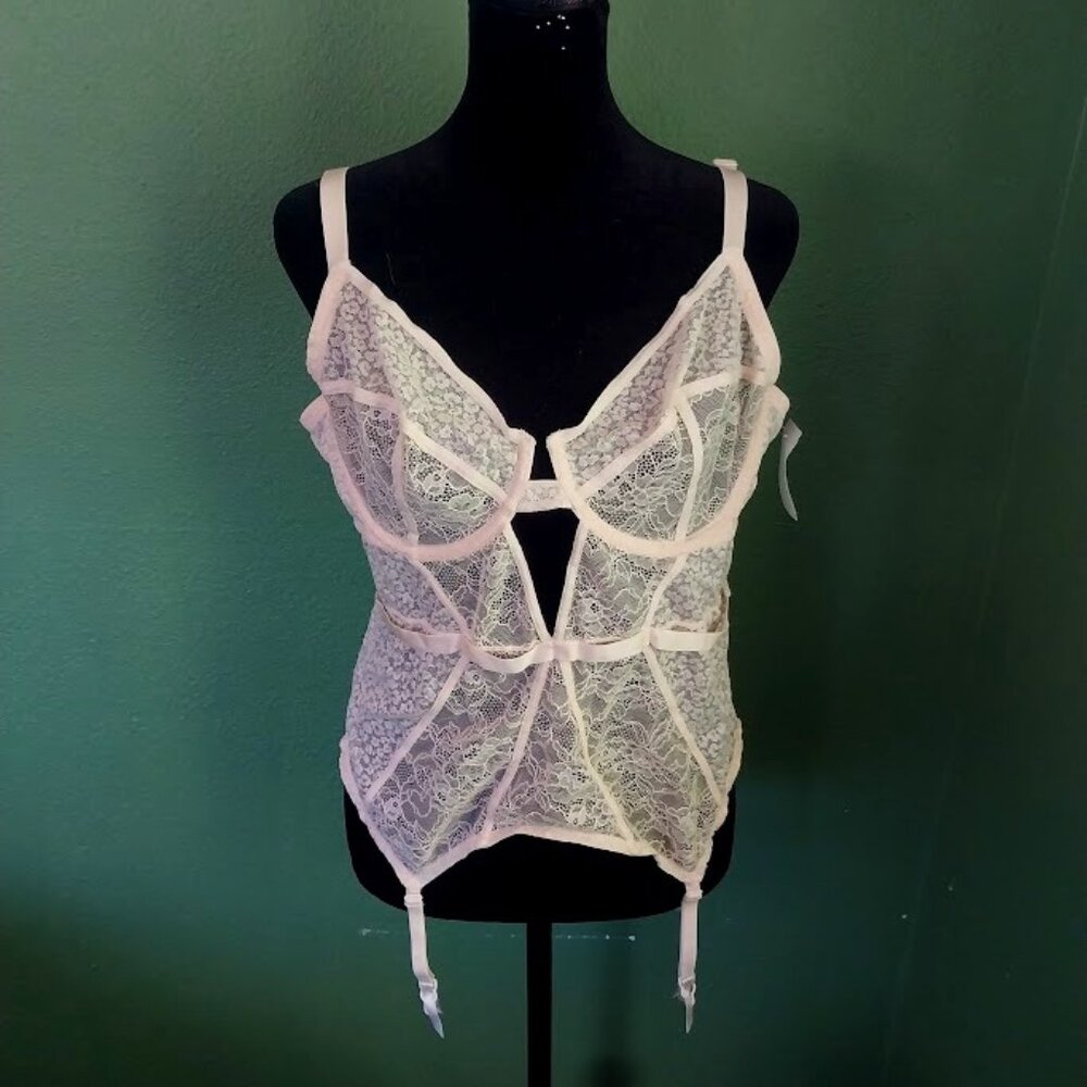 Adore Me 40C Lingerie Top Cream Floral Underwire